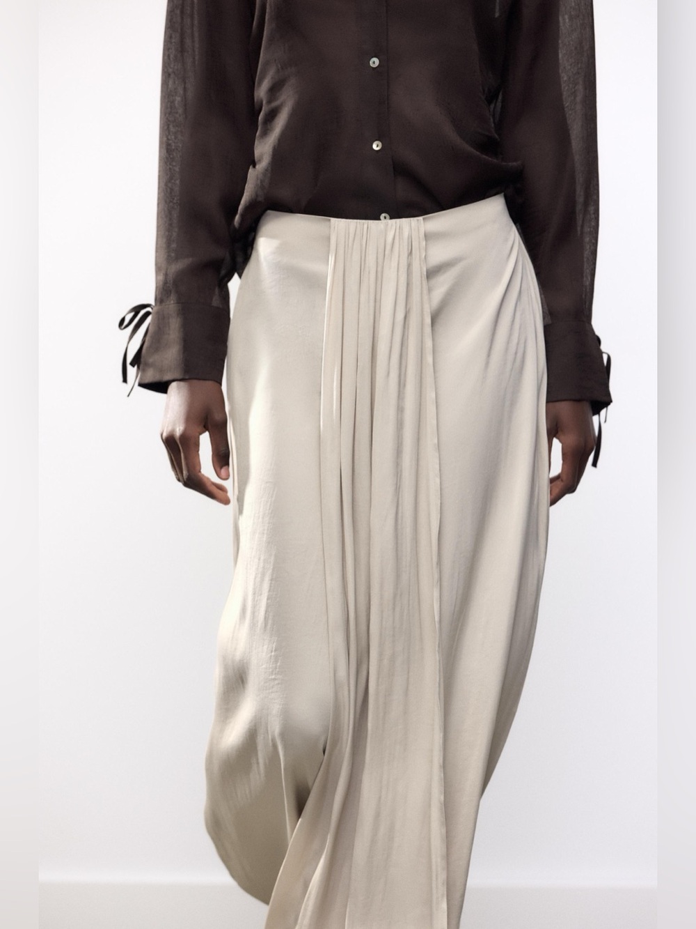 Zara Cream Wide-Leg Pleated Pants